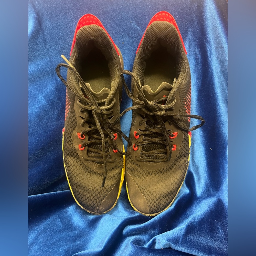 Men’s Kobe Bryant sneakers
